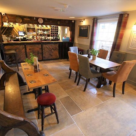 The Carpenters Arms Hotell Newbury  Exteriör bild